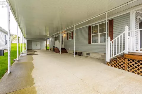 5587 E Constitution Blvd, Marblehead, OH 43440 photo 32
