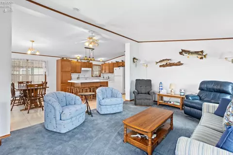 5587 E Constitution Blvd, Marblehead, OH 43440 photo 13