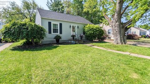 126 Schiller Ave, Sandusky, OH 44870