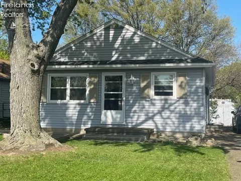 530 Superior St, Sandusky, OH 44870