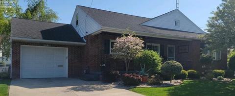 311 Albina Dr, Bellevue, OH 44811