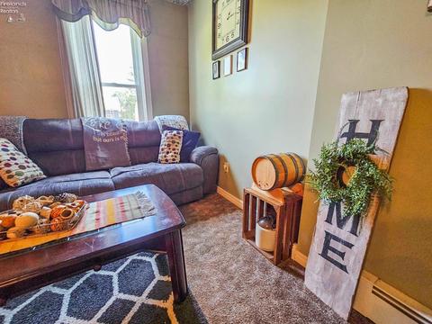 116 W Cherry St, Clyde, OH 43410 photo 13