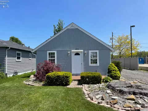 469 Niagara Rd, Vermilion, OH 44089