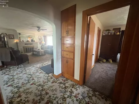 558 W Laurel St, Willard, OH 44890 photo 15
