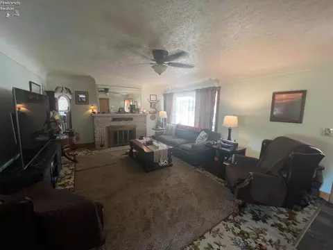 558 W Laurel St, Willard, OH 44890 photo 11