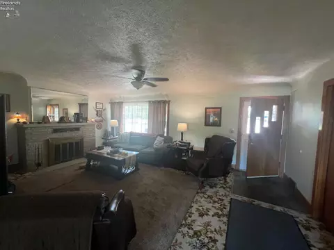 558 W Laurel St, Willard, OH 44890 photo 23
