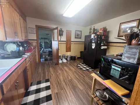 558 W Laurel St, Willard, OH 44890 photo 25