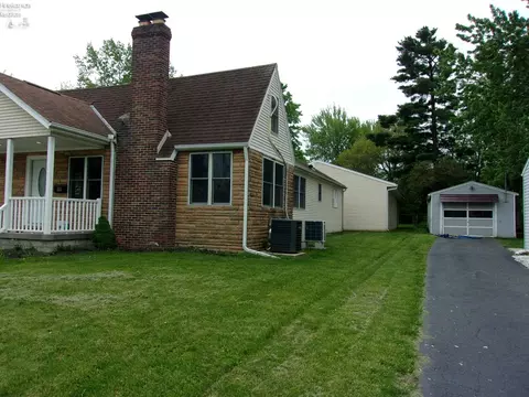 233 Eagle St, Findlay, OH 45840 photo 2