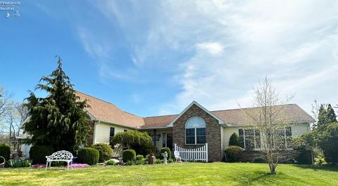 7333 W Tr 64, Fostoria, OH 44830