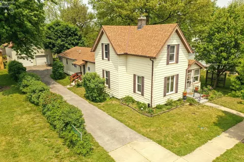 633 Vine St, Clyde, OH 43410
