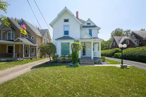 822 E Main Street St, Bellevue, OH 44811 photo 3