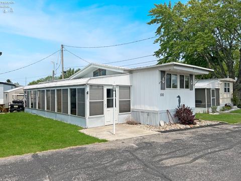 999 N Buck Rd #100, Marblehead, OH 43440