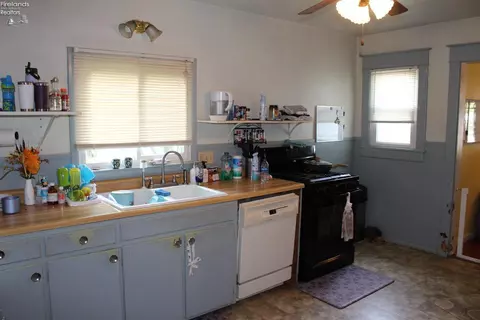 23 Maple St, Norwalk, OH 44857 photo 9