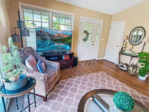 126 Caleb St, Clyde, OH 43410 photo 6