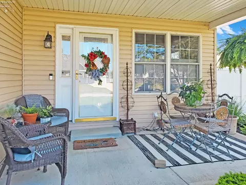 126 Caleb St, Clyde, OH 43410 photo 4