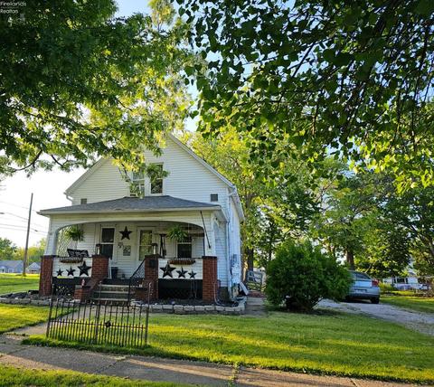 807 E 34th St, Lorain, OH 44055