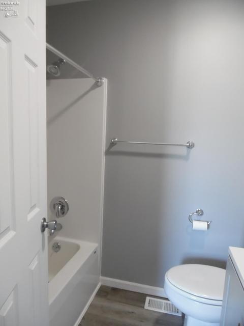 12 W Howard St, Willard, OH 44890 photo 11