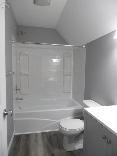 12 W Howard St, Willard, OH 44890 photo 18