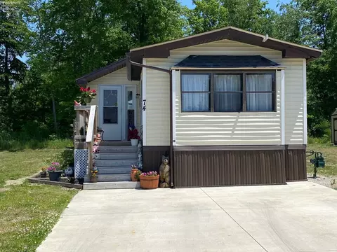 220 Maple Ln #74, Green Springs, OH 44836