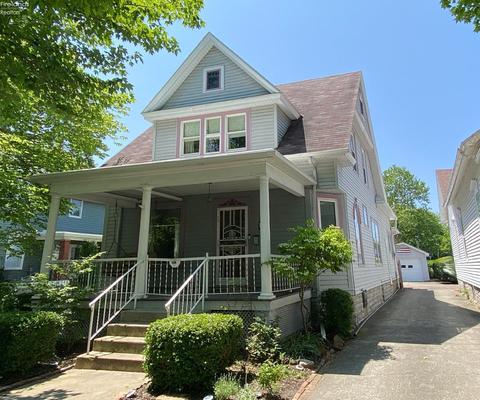 1009 Wayne St, Sandusky, OH 44870