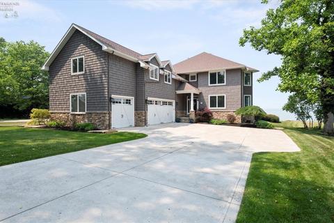 125 Lucien Drive Dr, Marblehead, OH 43440