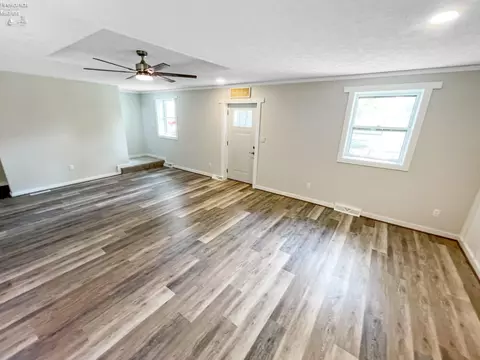 121 E Shawnee Trl, Sandusky, OH 44870 photo 16