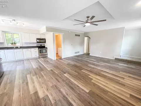 121 E Shawnee Trl, Sandusky, OH 44870 photo 15