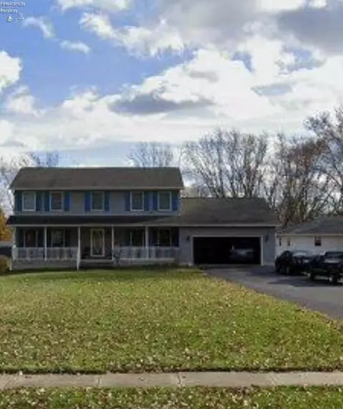 1471 Buckland Ave, Fremont, OH 43420