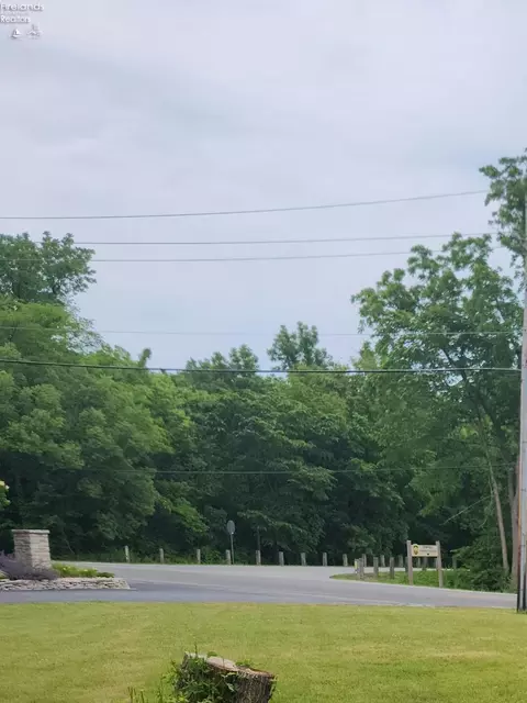 2301 Split Rock, Marblehead, OH 43440