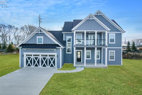 6124 E Regatta, Port Clinton, OH 43452