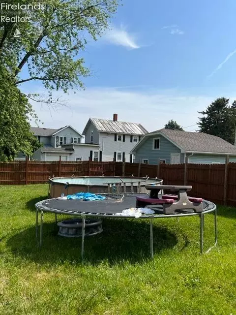 735 E Main St, Bellevue, OH 44811 photo 14