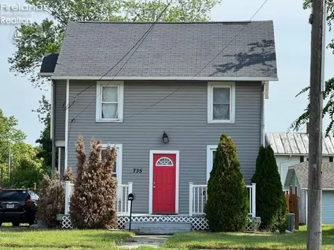 735 E Main St, Bellevue, OH 44811