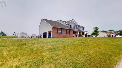 1002 Armstrong St, Willard, OH 44890 photo 9