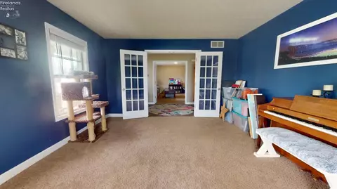 1002 Armstrong St, Willard, OH 44890 photo 32