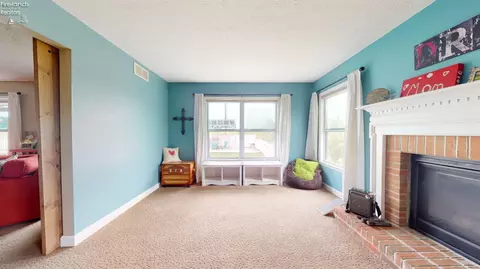 1002 Armstrong St, Willard, OH 44890 photo 37