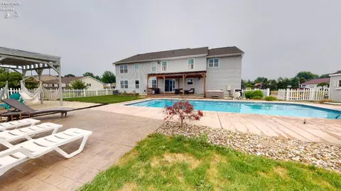 1002 Armstrong St, Willard, OH 44890 photo 12