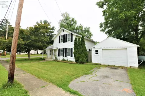 14 Harkness St, Norwalk, OH 44857 photo 2