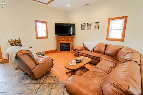 520 Williams St, Huron, OH 44839 photo 8