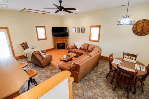 520 Williams St, Huron, OH 44839 photo 7