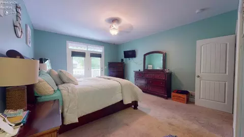 330 Portage Path, Willard, OH 44890 photo 33