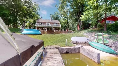 330 Portage Path, Willard, OH 44890 photo 6