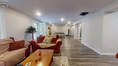 330 Portage Path, Willard, OH 44890 photo 43