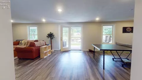 330 Portage Path, Willard, OH 44890 photo 49