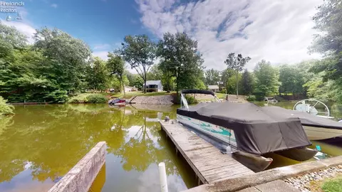 330 Portage Path, Willard, OH 44890 photo 9