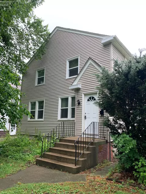 117 Smith Ave, Bellevue, OH 44811