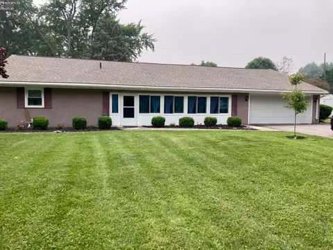 163 Fifth Ave, Tiffin, OH 44883