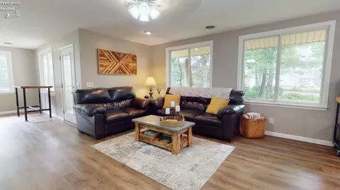 768 Holiday Dr, Willard, OH 44890 photo 19