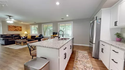 768 Holiday Dr, Willard, OH 44890 photo 25