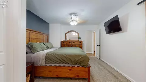 768 Holiday Dr, Willard, OH 44890 photo 9