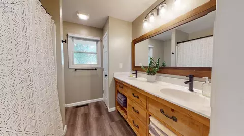 768 Holiday Dr, Willard, OH 44890 photo 11